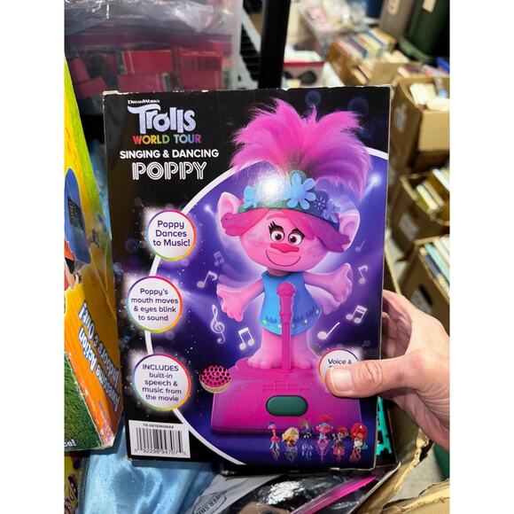 Trolls World Tour Poppy Singing and Dancing to Music Sound Kids Toys Brand NEW! - Picture 6 of 9